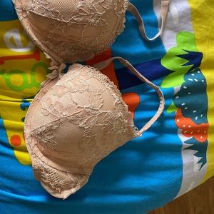 Victoria secret bra 34D